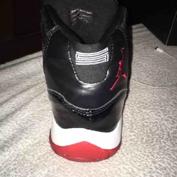 Bread 11’s - Picture 4 of 8